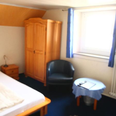 Moselromantik-Hotel Zum Loewen Ediger-Eller Rum bild