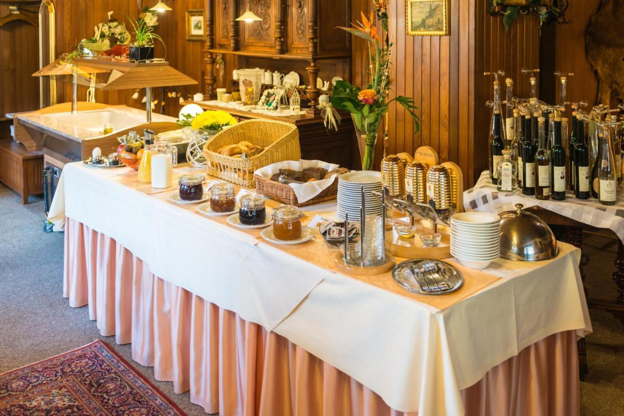 Moselromantik-Hotel Zum Loewen Ediger-Eller Exteriör bild