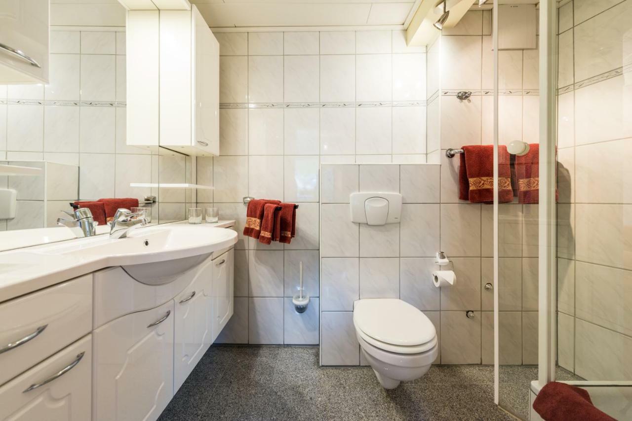 Moselromantik-Hotel Zum Loewen Ediger-Eller Exteriör bild